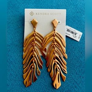 Kendra Scott Lotus Earrings brand new